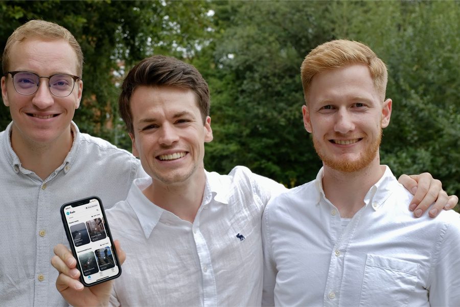 Tim Großmann, Tobias Pörtner und Nils Koepchen, die Gründer von Explo, mit der Explo App